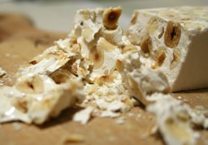 Torrone di nocciole